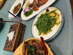 -一品滇香·云南菜(公益西桥店)
