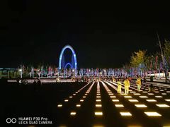 -南京眼步行桥