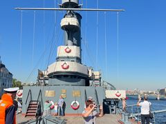 -阿芙乐尔号巡洋舰