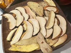 -芸山季·云南野生菌火锅(人民广场来福士店)