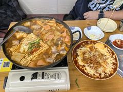 -亲昵春川鸡排(韩国美食街店)