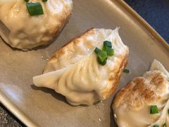 -蝴蝶里·粤菜·点心(滨江龙湖店)