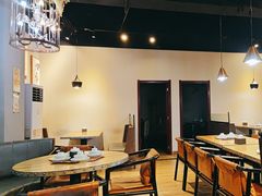 -自贡盐帮菜·玩辣餐厅(樱花园西街店)