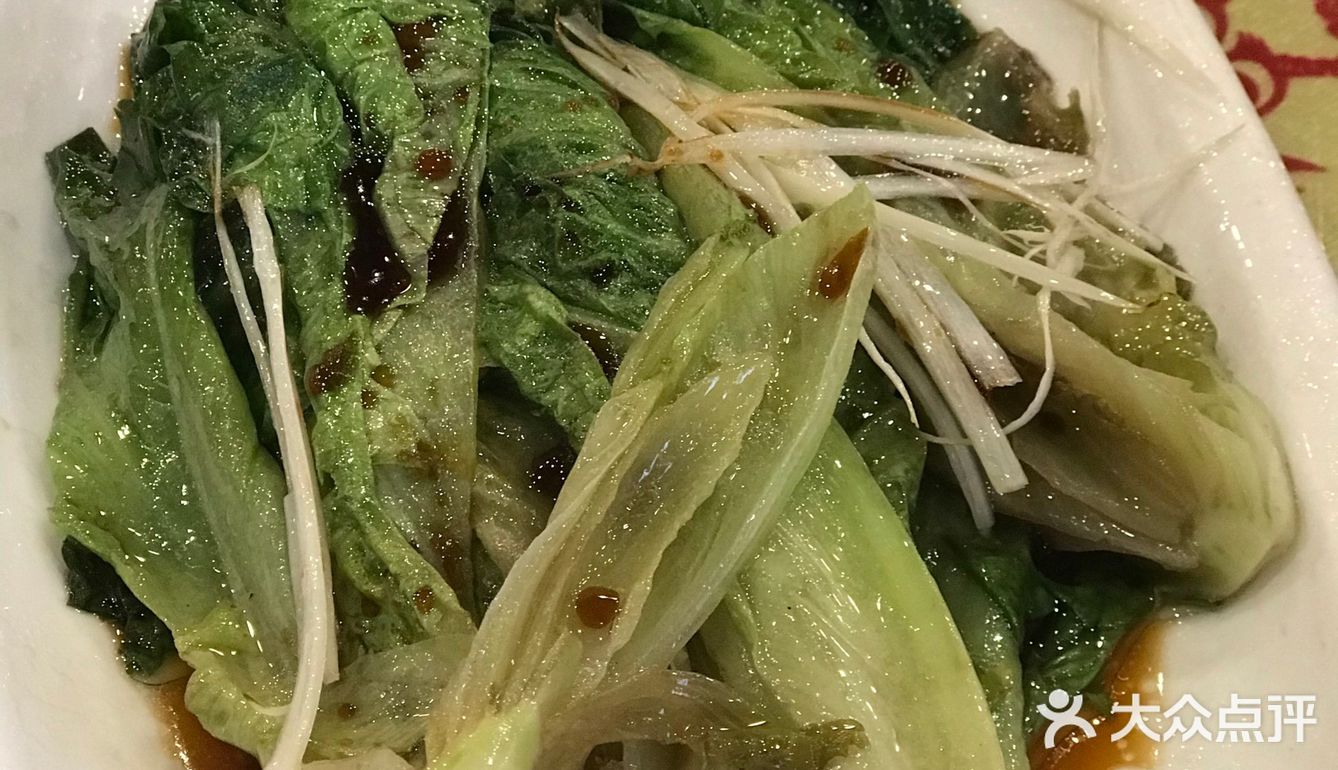 当然要尝尝大名鼎鼎的狗不理包子了
