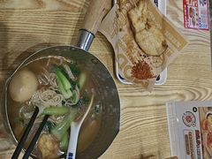 -魔都三兄弟酸辣粉·蘸卤炸串(虹桥万科店)