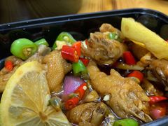 柠檬鸡爪-胖胖板凳面