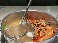 -左庭右院鲜牛肉火锅(浦江欢乐颂店)