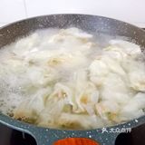 简单快速营养早餐，辣油鲜虾馄饨❗