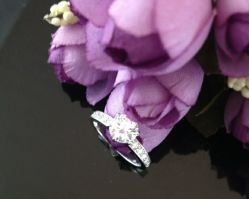 -威德钻石-克拉钻大本营(南京东路店)