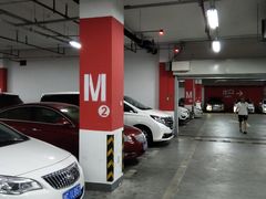 -松江万达广场-停车场