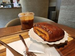 -VERIE BAKEHOUSE