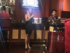 -深圳富苑皇冠假日套房酒店