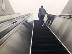 -尹山湖(地铁站)