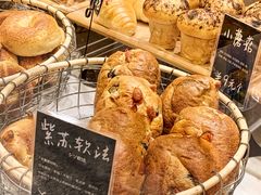 -分子跳动鲜活面包(五一大道店)
