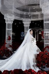 点击看大图 -Renee芮亦婚纱