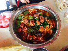 -花溪牛肉粉(八鸽岩店)
