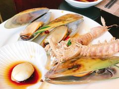 -大中华希尔顿酒店-念自助餐·嗨啤·小龙虾