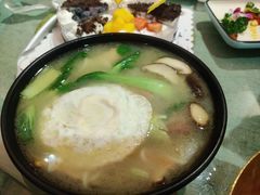 -香巴拉云南餐厅(华莱坞店)