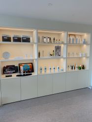 -JNK皮肤管理中心