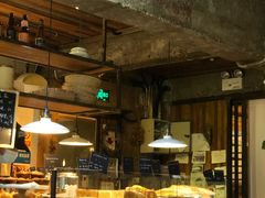 面包甜点陈列柜-仙峰天然面包(迎宾路店)