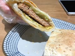 猪扒蛋烧饼-桃园眷村(万象天地店)