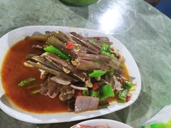 -四川小胡子海鲜(丁村万人海鲜广场店)