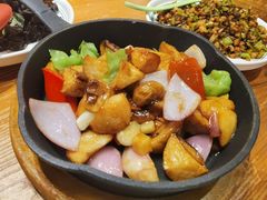 黑松露牛肝菌焖牛蛙-云海肴·汽锅鸡·云南菜(广安门天虹店)