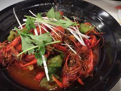 -虾弄弄海派小龙虾·牛羊蝎子火锅