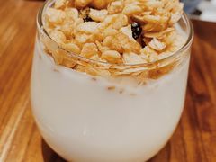 水果酸奶燕麦杯-Dreamsalad梦想轻厨(健康轻食·减脂沙拉·意面·祖庙店)