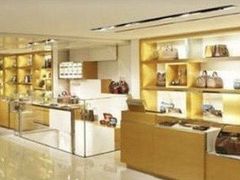 -文艺复兴百货(米兰大教堂广场店)