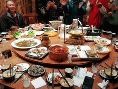 -老滇山寨•云南特色菜•地方菜•民族风情歌舞表演(金碧店)