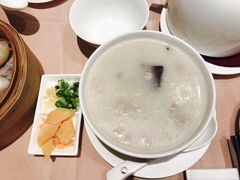 生菜猪红肉碎粥-陶陶居海鲜酒家(新马路店)