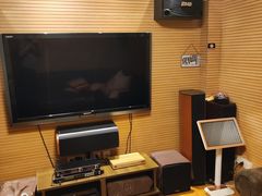 -小草屋轰趴馆别墅派对新场团建家庭聚会