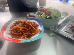 -小山羊功夫串·泰安烧烤·海鲜小炒老地摊店