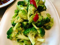 清炒西蓝花-老周家酱卤猪蹄私房菜(克拉玛依西街店)
