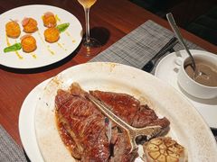 -MONICH牛排融合餐厅(和义大道购物中心店)