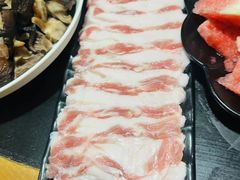 -果松木炭酸菜铜火锅·外婆参鸡汤