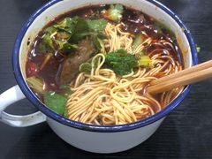 坨坨牛肉面-山城盅盅面