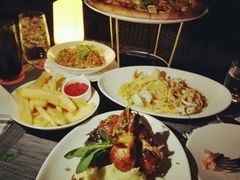 -WOLFGANG PUCK KITCHEN & BAR(迪士尼小镇店)