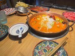 -洱火云南酸菜牛肉火锅(石景山当代商城店)