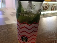 -星巴克(上海虹桥新天地二店)