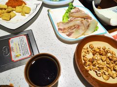 -贵府酸汤牛肉火锅·贵州老字号(飞山街店)