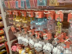 -名创优品(海珠乐峰广场店)