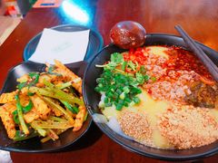 -麒麟风烤牛肉·云南烧烤小排档(丹凤街店)