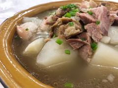 萝卜肘子汤-明升萝卜汤