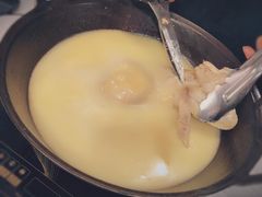 -鲜入围煮花胶鸡海鲜火锅