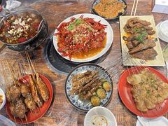 -亮亮虾城·地道油焖大虾(吴家山总店)