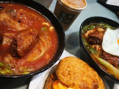 番茄浓汤鸡翅猪扒通粉-华嫂冰室(尖沙咀店)