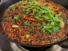 老铁锅秘制美蛙-鸿顺老铁锅美蛙鱼府(解放碑店)