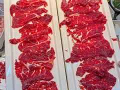 -来龍儿鲜切牛肉自助老火锅